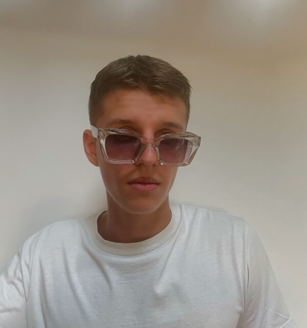 lunettes-soleil-transparent-portée-indre-by Indre By