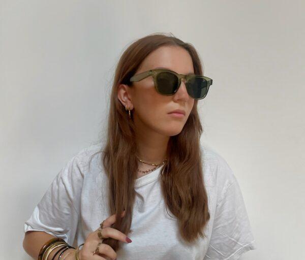 lunettes-soleil-unisexe-vert-portée-chueca Chueca