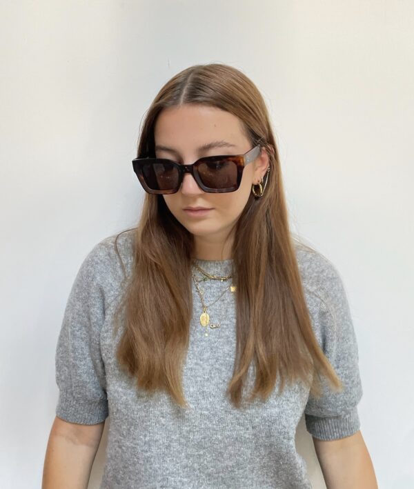 lunettes-soleil-unisexe-écaille-marron-portée-norrebro Nørrebro